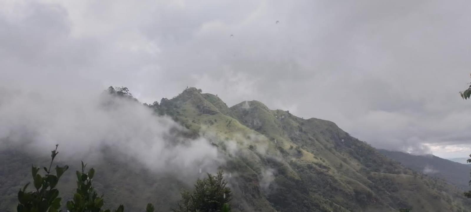 Nature Green Hotels On Rock Home เอลลา ภายนอก รูปภาพ