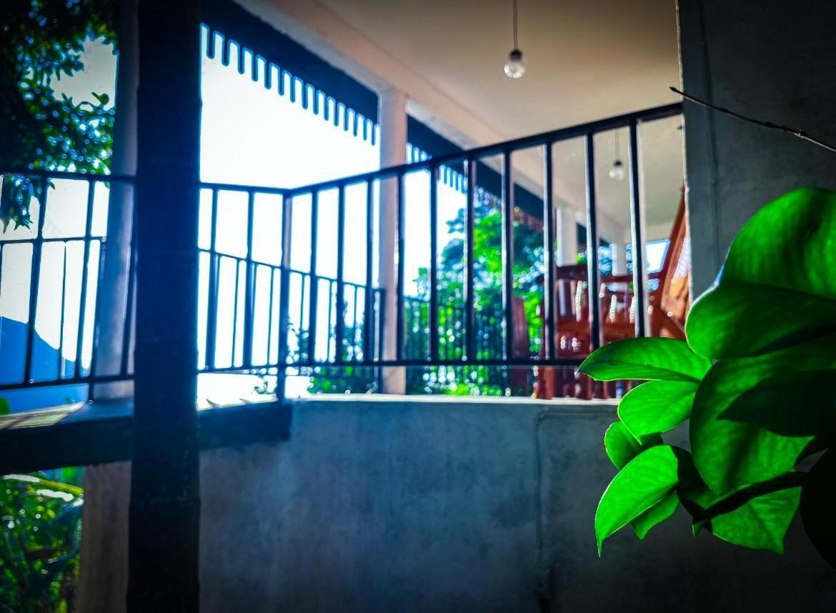 Nature Green Hotels On Rock Home เอลลา ภายนอก รูปภาพ